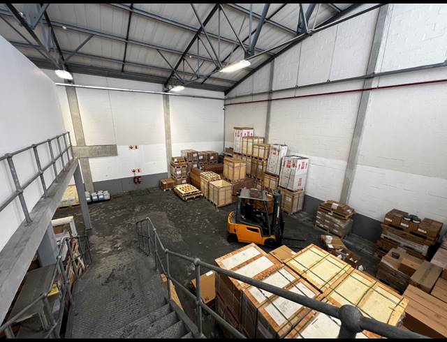 527M² WAREHOUSE TO LET IN AIRPORT INDUSTRIA